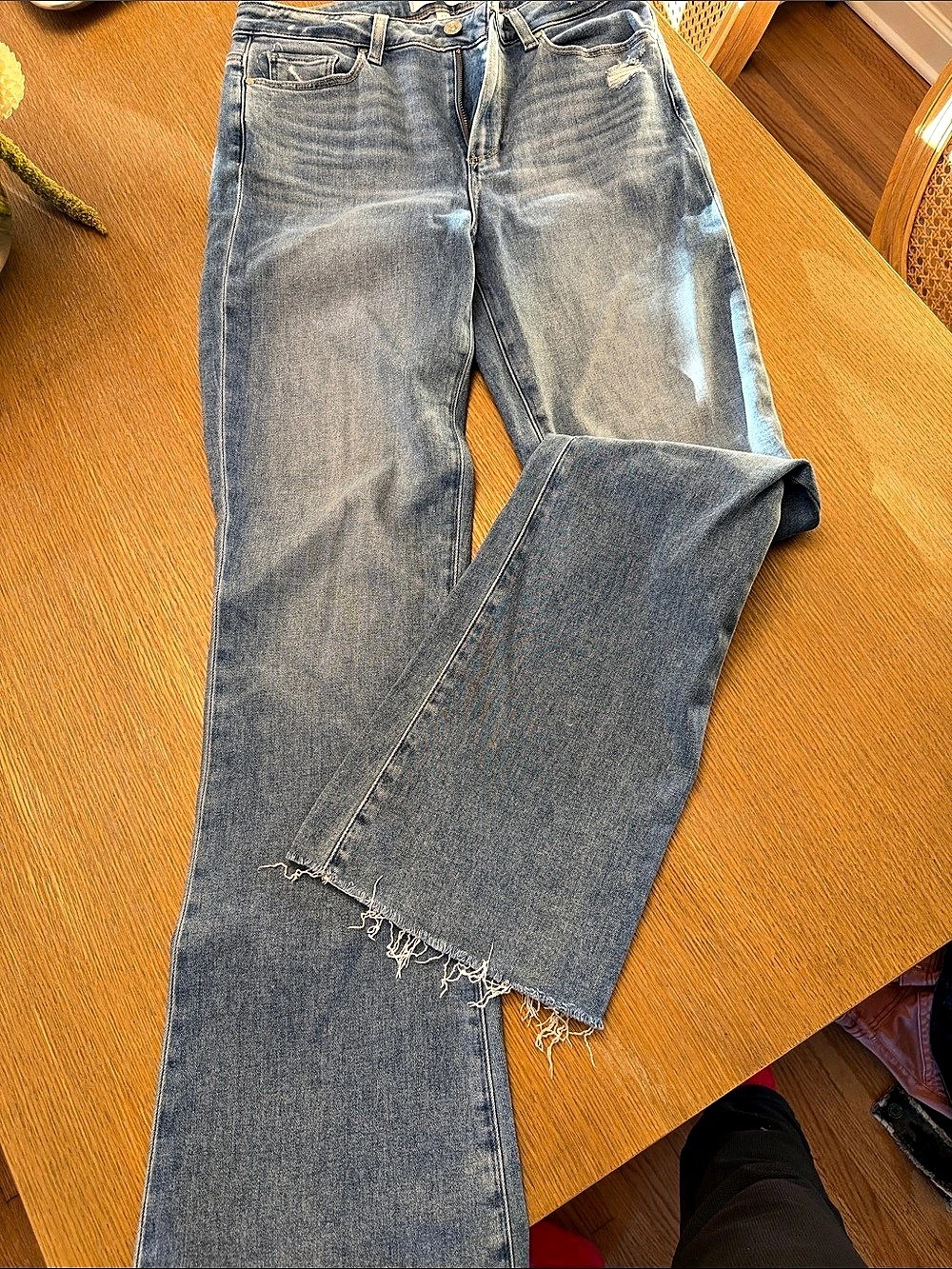 Paige Laurel Canyon High Rise Jeans in Blue Waist 29 - Never Worn